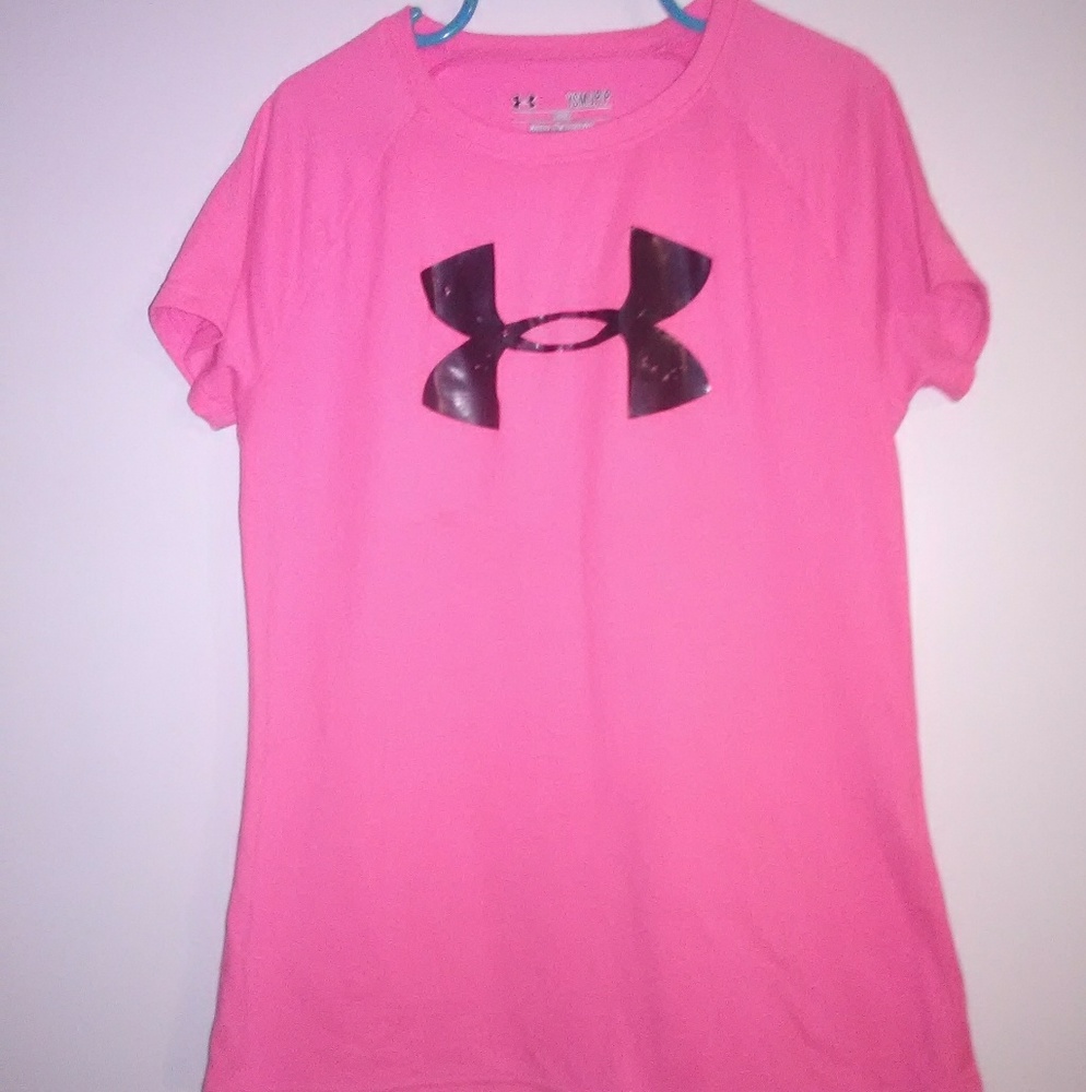 Under armour girl shirt